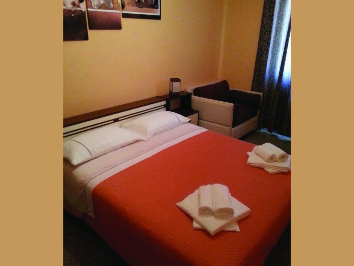 B&B Night & Day Cosenza Eksteriør billede