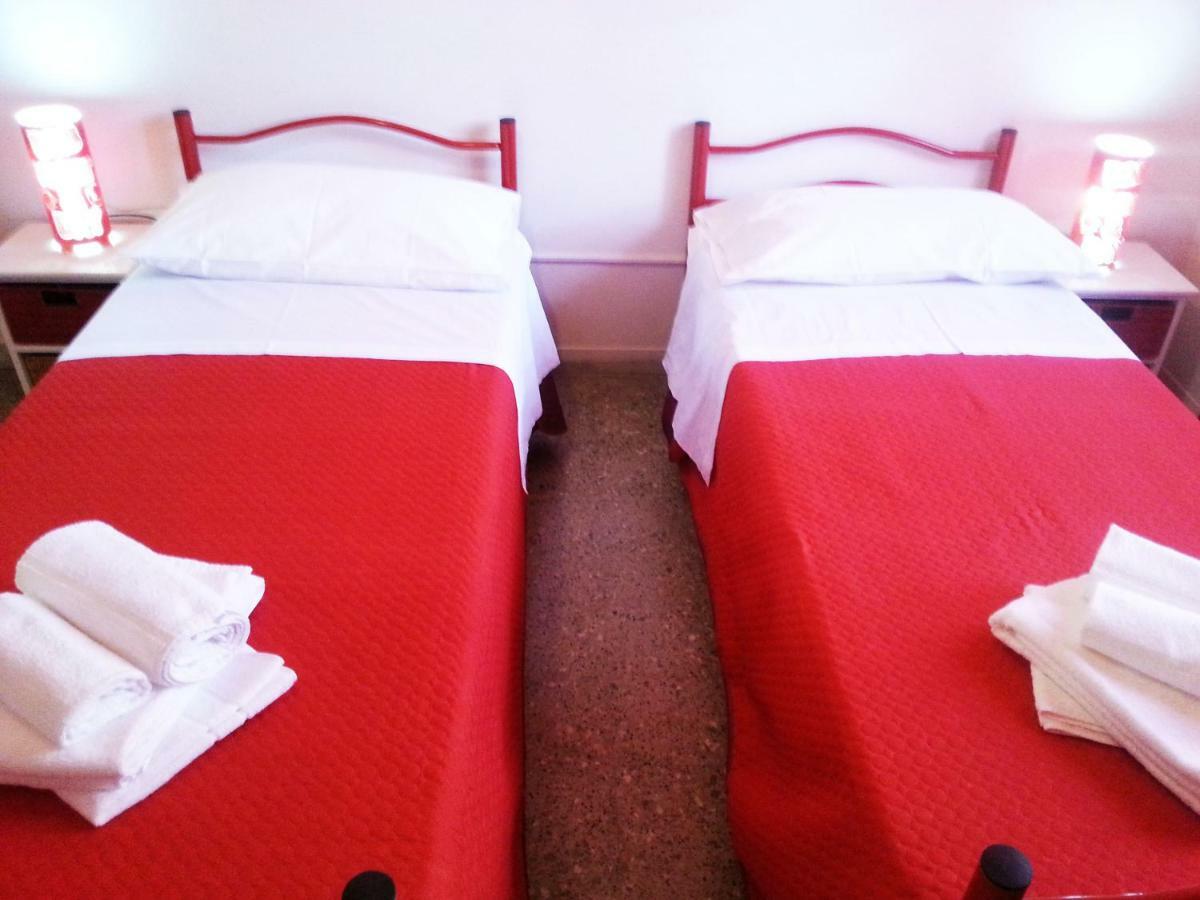 B&B Night & Day Cosenza Eksteriør billede